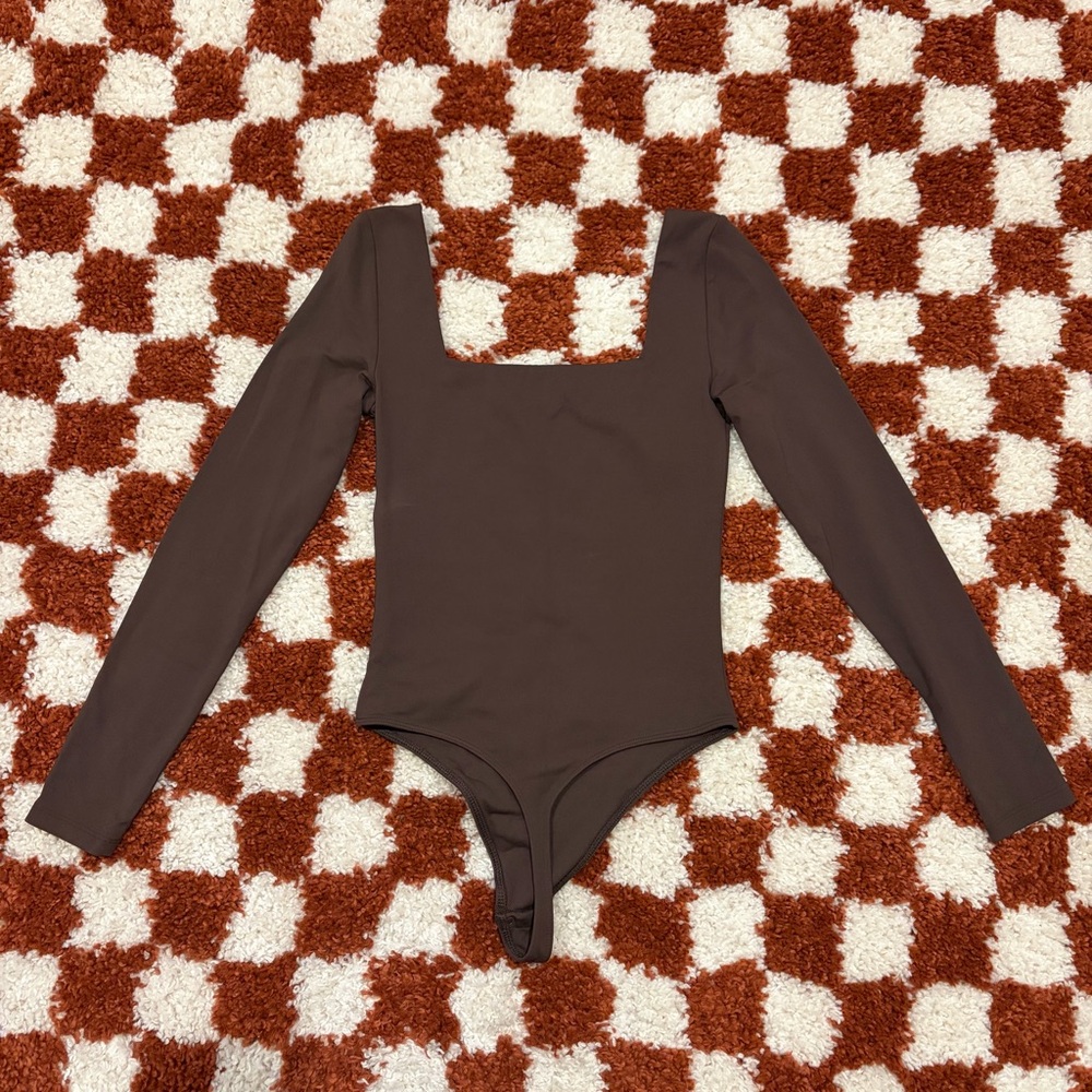 Aritzia Brown Square Neck Long Sleeve Bodysuit | size S